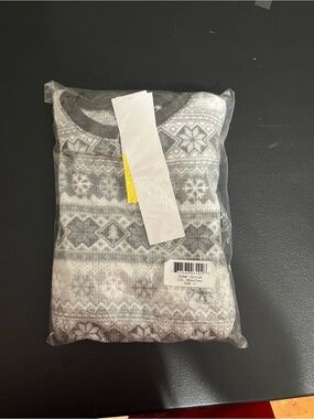 Cozy Gray Patterned Kids Pajamas by Eddie Bauer fleece size 5